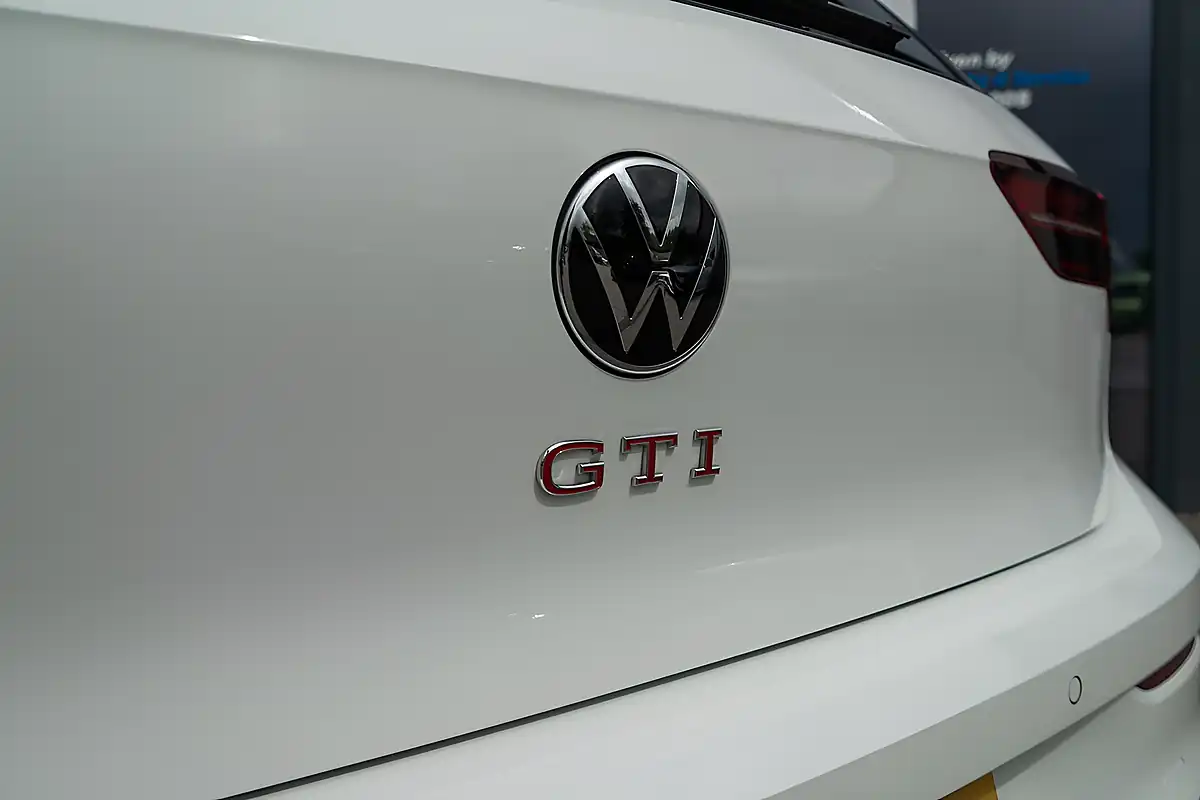 Used 2022 Volkswagen Golf GTI White - Interior and Exterior details 12
