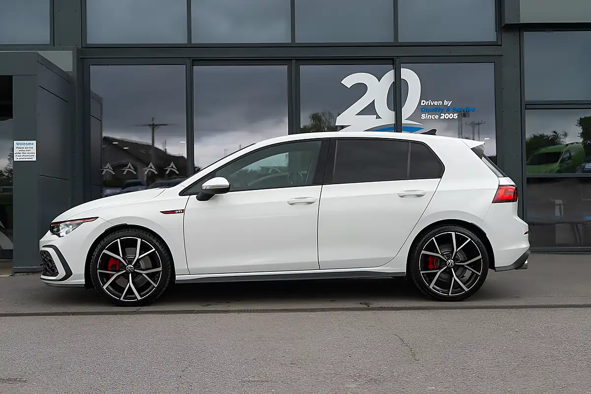Used 2022 Volkswagen Golf GTI White - Interior and Exterior details 3