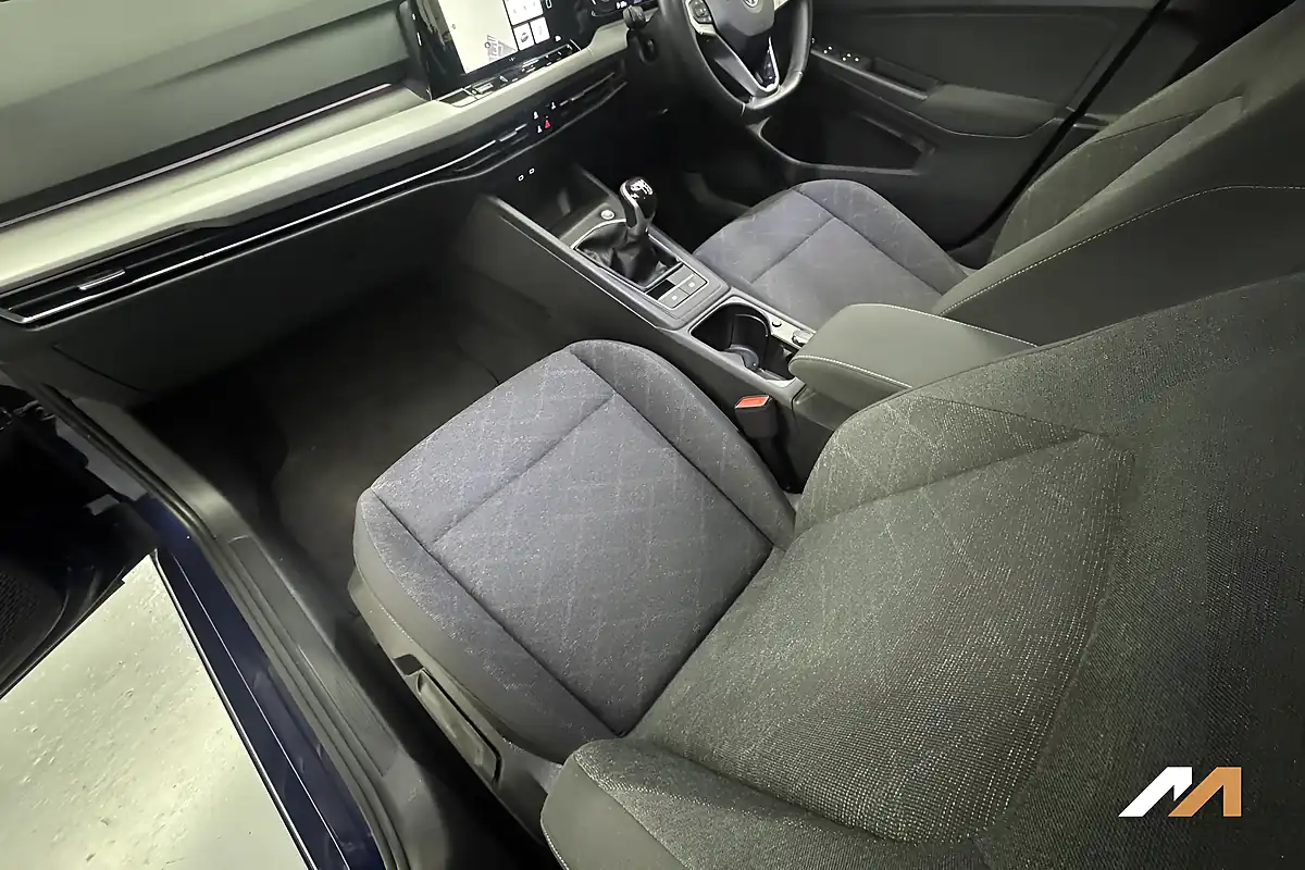 Used 2022 Volkswagen Golf Life Blue - Interior and Exterior details 12