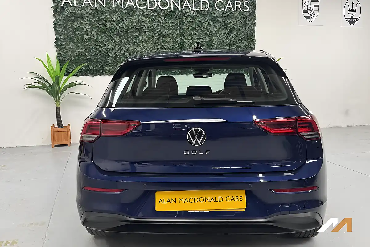Used 2022 Volkswagen Golf Life Blue - Interior and Exterior details 17