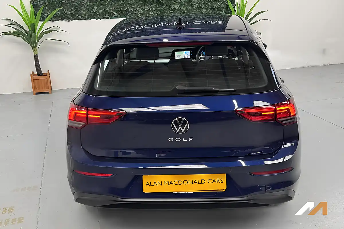 Used 2022 Volkswagen Golf Life Blue - Interior and Exterior details 18