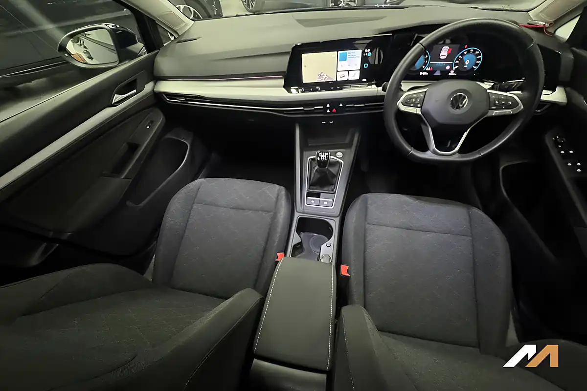 Used 2022 Volkswagen Golf Life Blue - Interior and Exterior details 3
