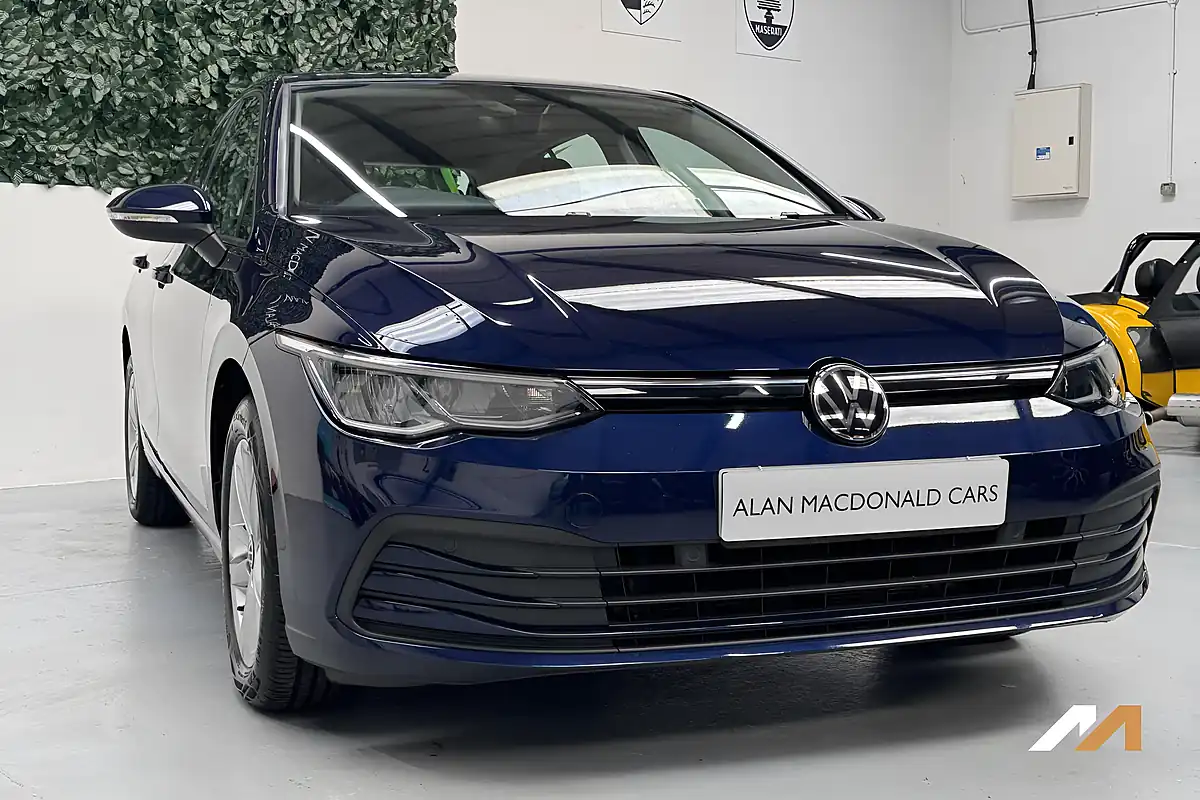 Used 2022 Volkswagen Golf Life Blue - Interior and Exterior details 9