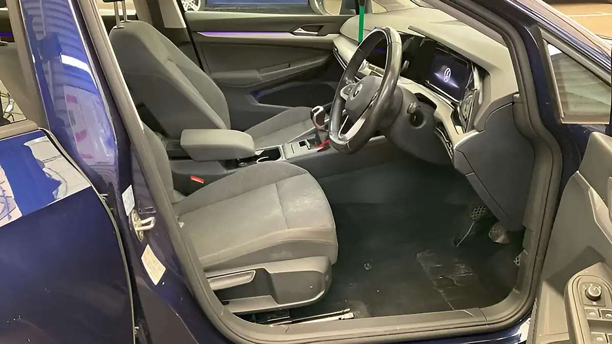 Used 2022 Volkswagen Golf Life Blue - Interior and Exterior details 16