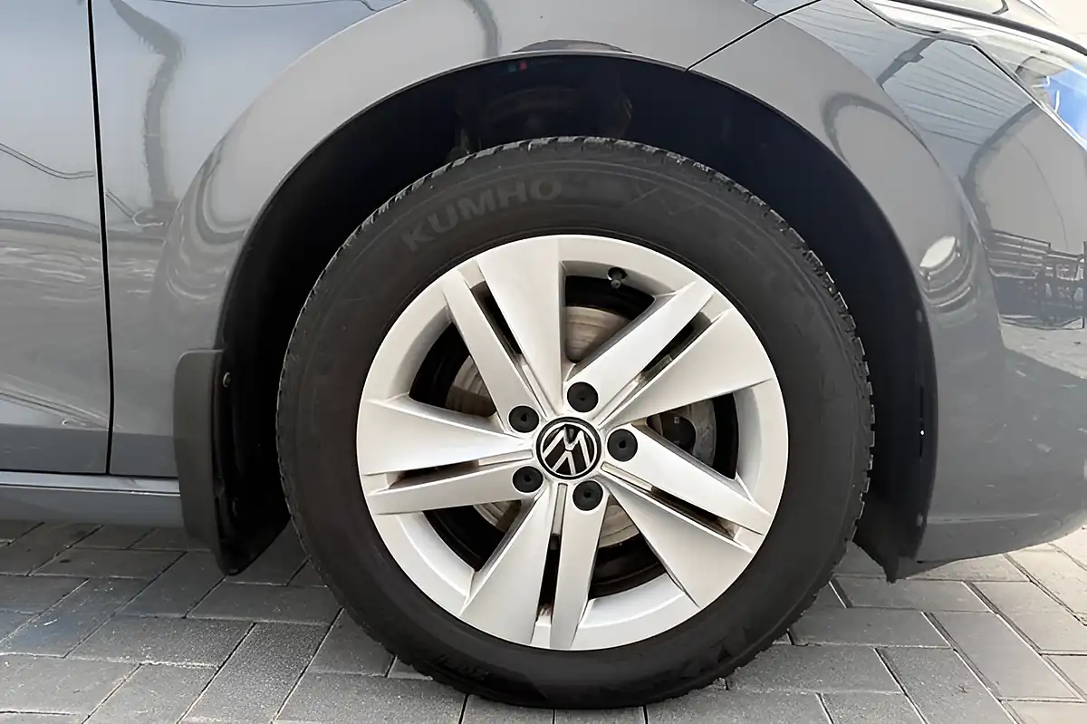 Used 2022 Volkswagen Golf Life Grey - Interior and Exterior details 4