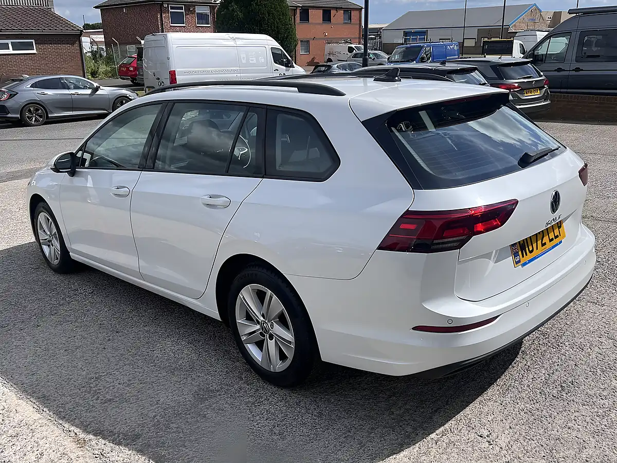 Used 2022 Volkswagen Golf Life Oryx White Pearl - Interior and Exterior details 8