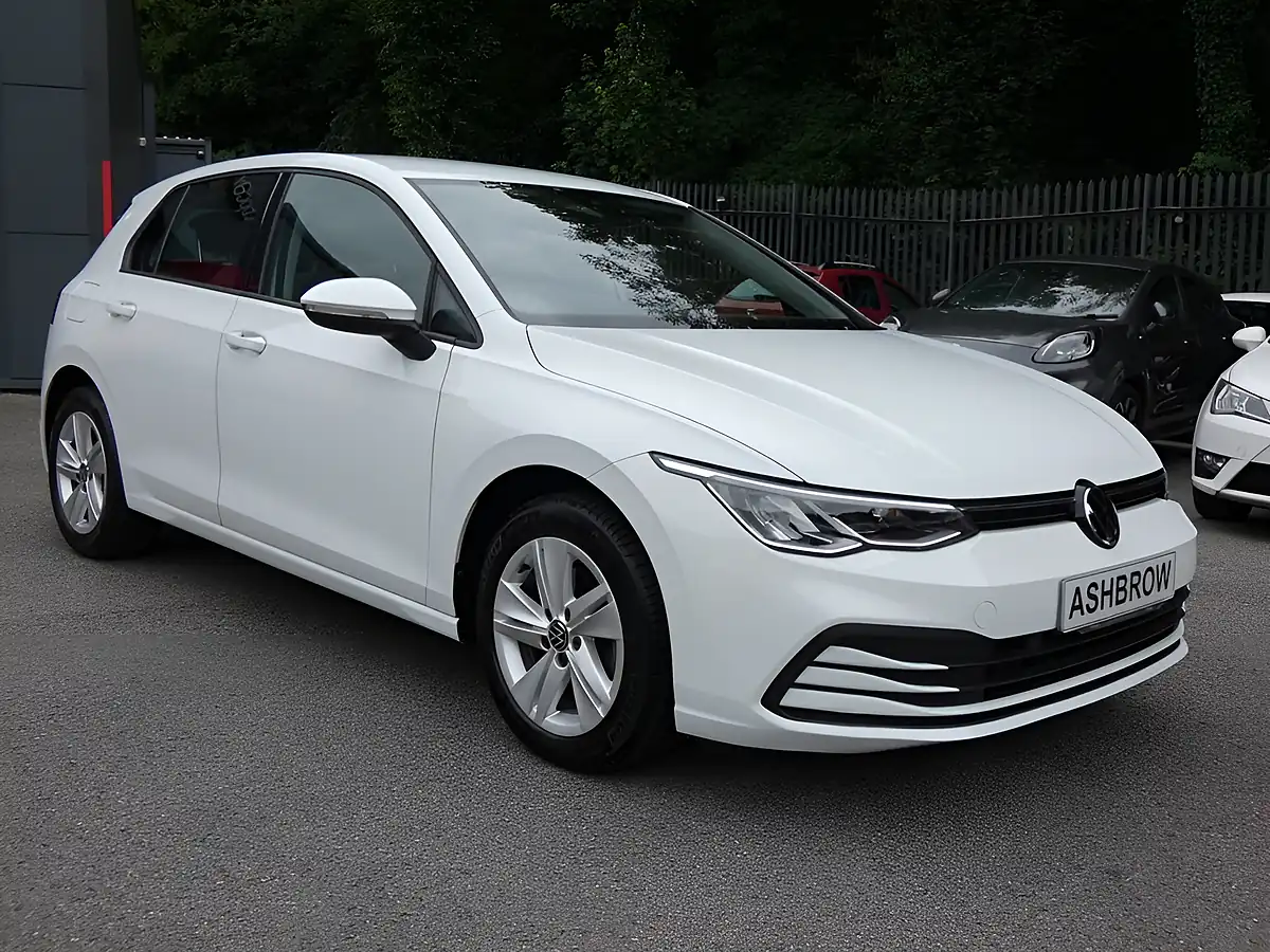 Used 2022 Volkswagen Golf Life Pure White - Interior and Exterior details 6