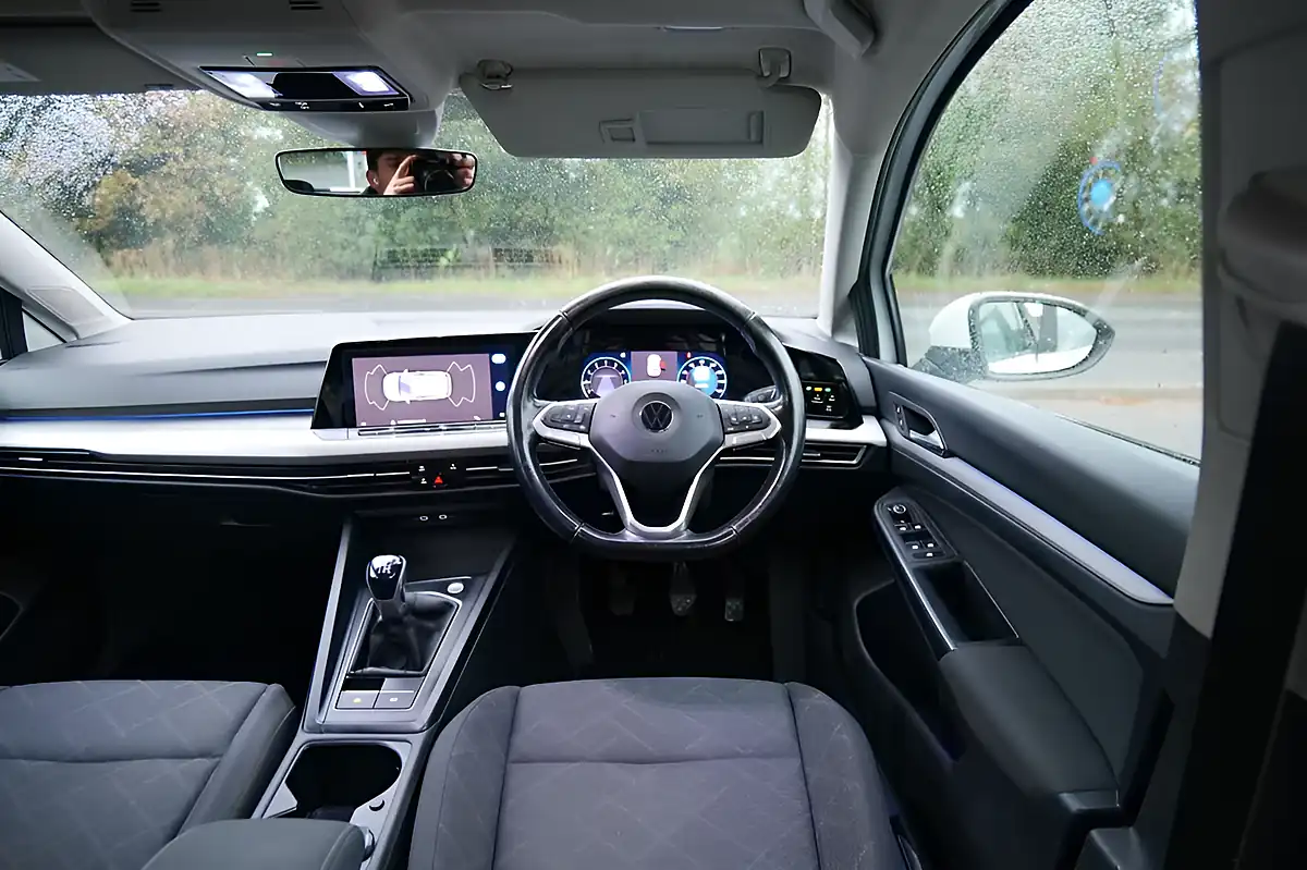 Used 2022 Volkswagen Golf Life White - Interior and Exterior details 9