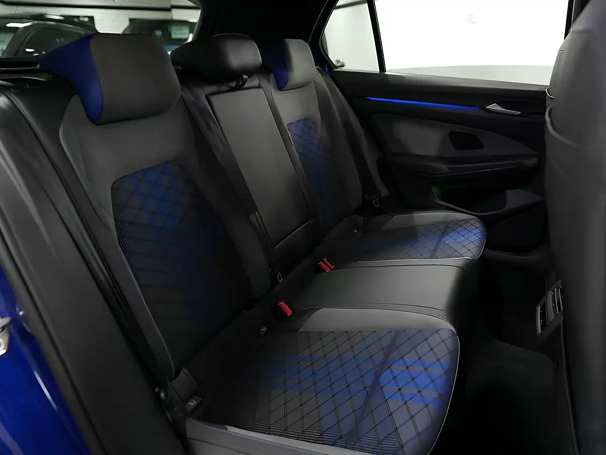 Used 2022 Volkswagen Golf R Blue - Interior and Exterior details 11