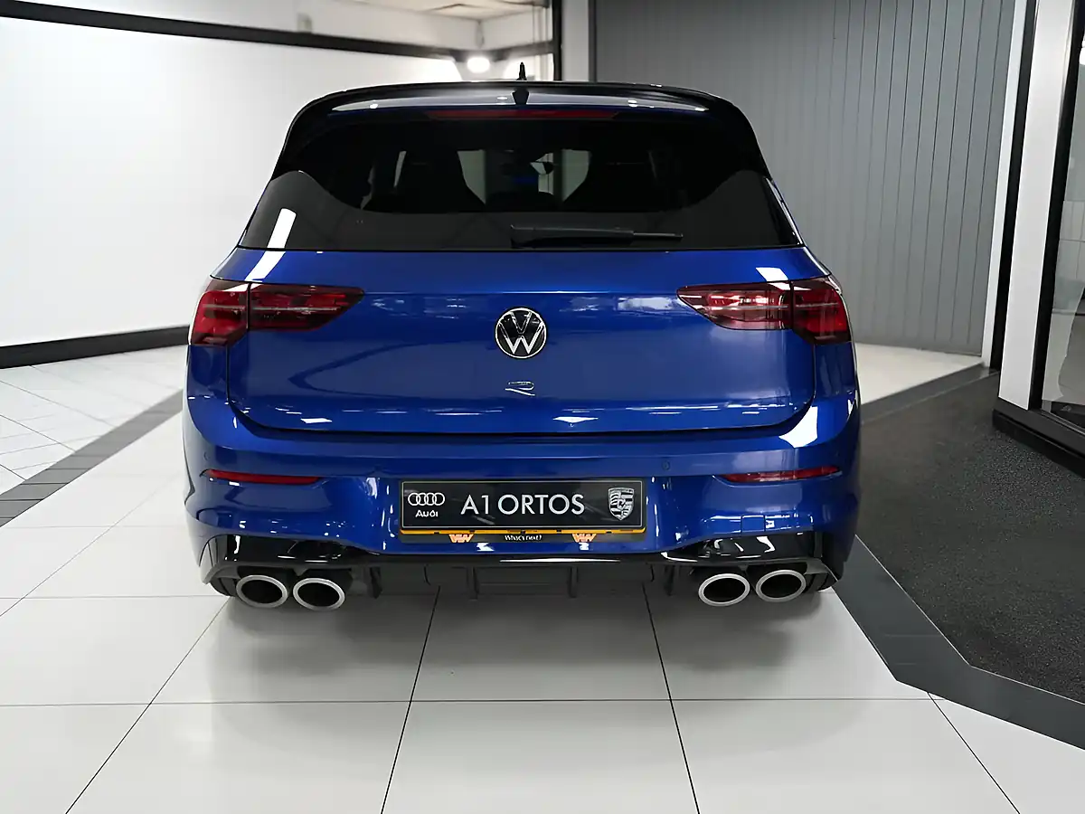 Used 2022 Volkswagen Golf R Blue - Interior and Exterior details 7