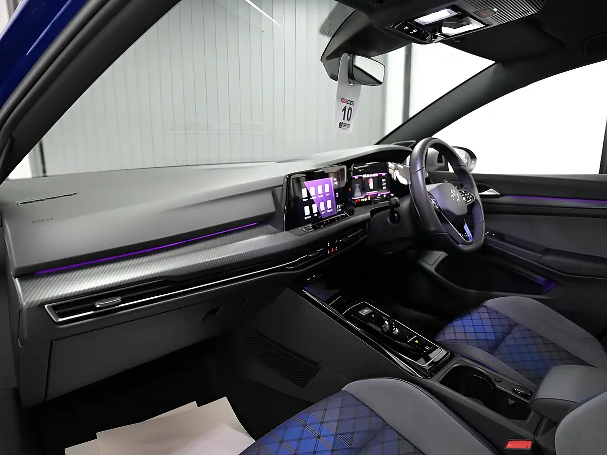 Used 2022 Volkswagen Golf R Blue - Interior and Exterior details 14