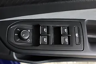 Used 2022 Volkswagen Golf R Blue - Interior and Exterior details 14