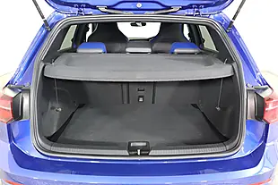 Used 2022 Volkswagen Golf R Blue - Interior and Exterior details 17