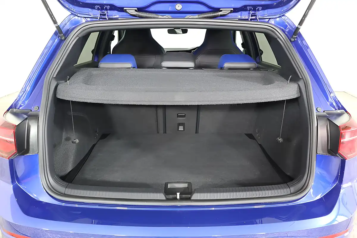 Used 2022 Volkswagen Golf R Blue - Interior and Exterior details 17
