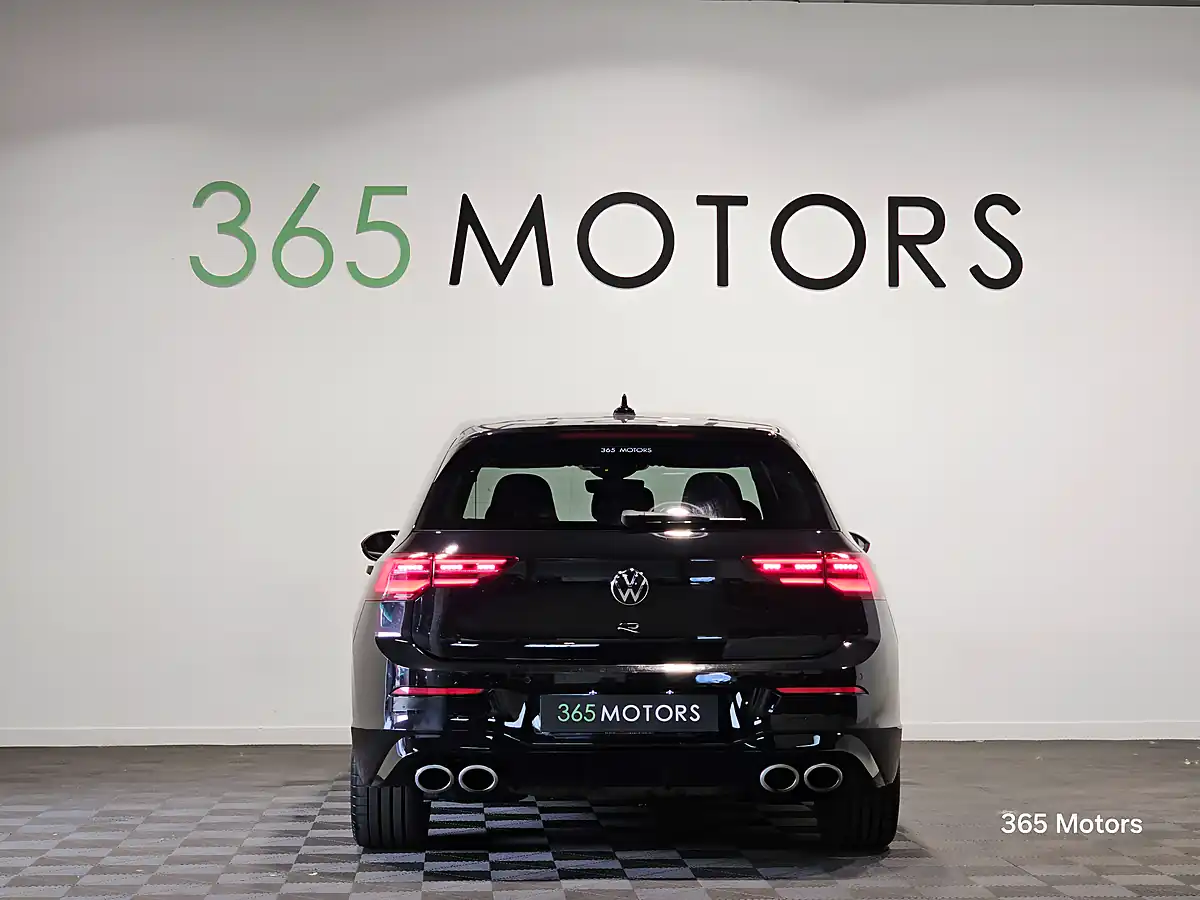 Used 2022 Volkswagen Golf R Deep Black - Interior and Exterior details 10