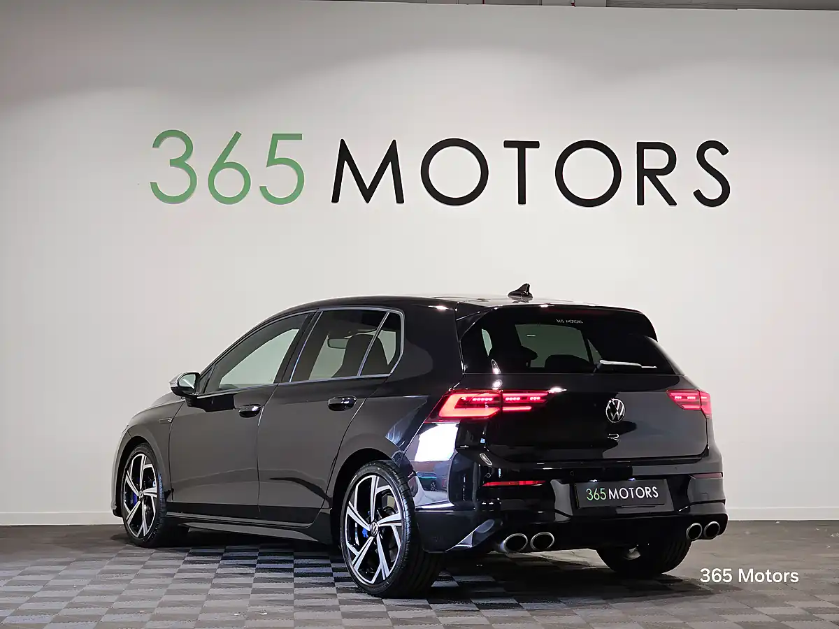 Used 2022 Volkswagen Golf R Deep Black - Interior and Exterior details 3