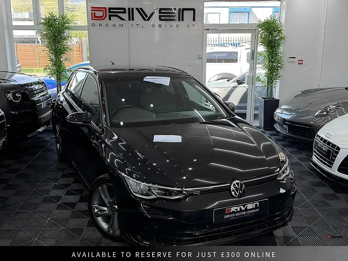 Used 2022 Volkswagen Golf R-Line Black - Interior and Exterior details 5