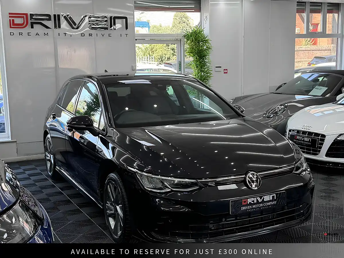 Used 2022 Volkswagen Golf R-Line Black - Interior and Exterior details 7