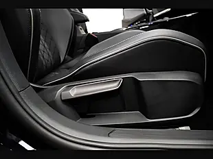 Used 2022 Volkswagen Golf R-Line Black - Interior and Exterior details 18
