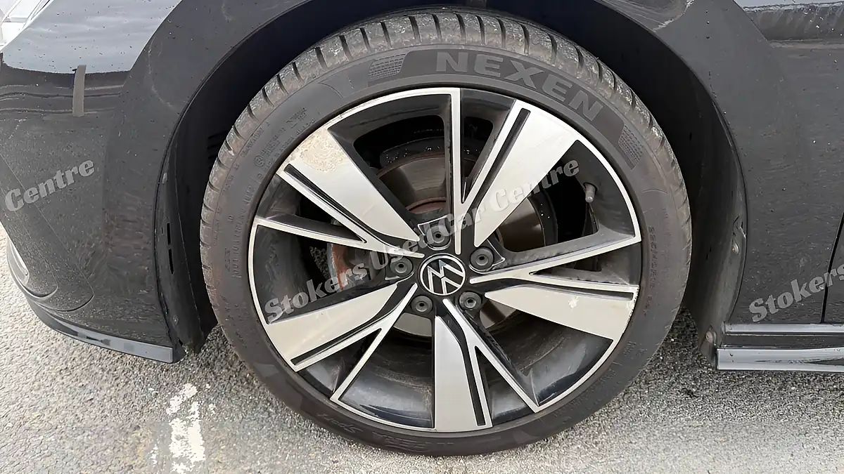 Used 2022 Volkswagen Golf R-Line Black - Interior and Exterior details 13