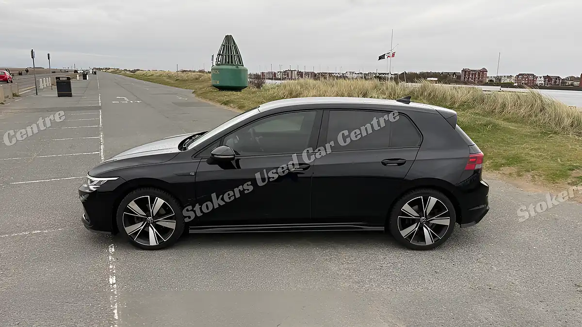 Used 2022 Volkswagen Golf R-Line Black - Interior and Exterior details 7