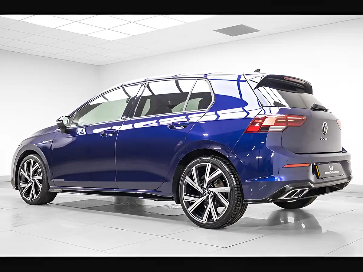 Used 2022 Volkswagen Golf R-Line Blue - Interior and Exterior details 4