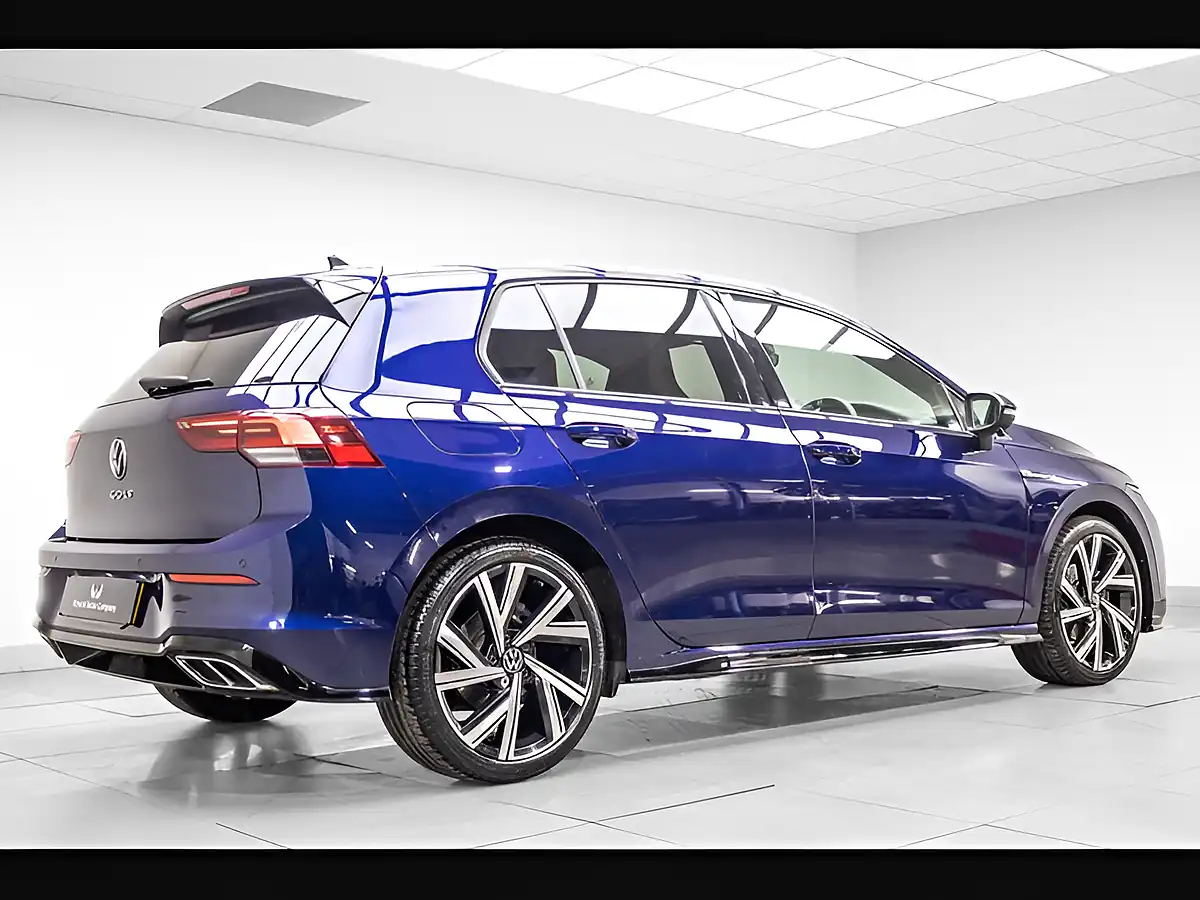 Used 2022 Volkswagen Golf R-Line Blue - Interior and Exterior details 6
