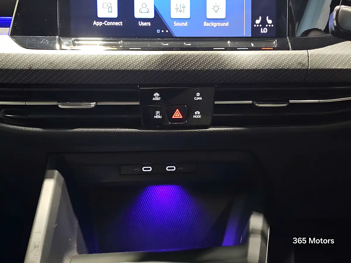 Used 2022 Volkswagen Golf R-Line Estate Dolphin Grey - Interior and Exterior details 16