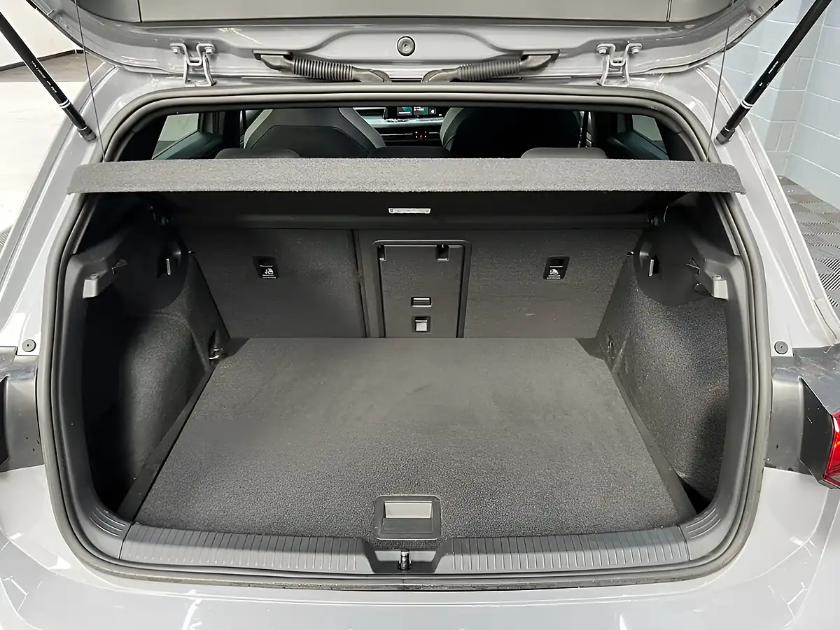 Used 2022 Volkswagen Golf R-Line Grey - Interior and Exterior details 12