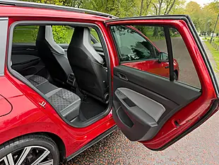 Used 2022 Volkswagen Golf R-Line Red - Interior and Exterior details 10