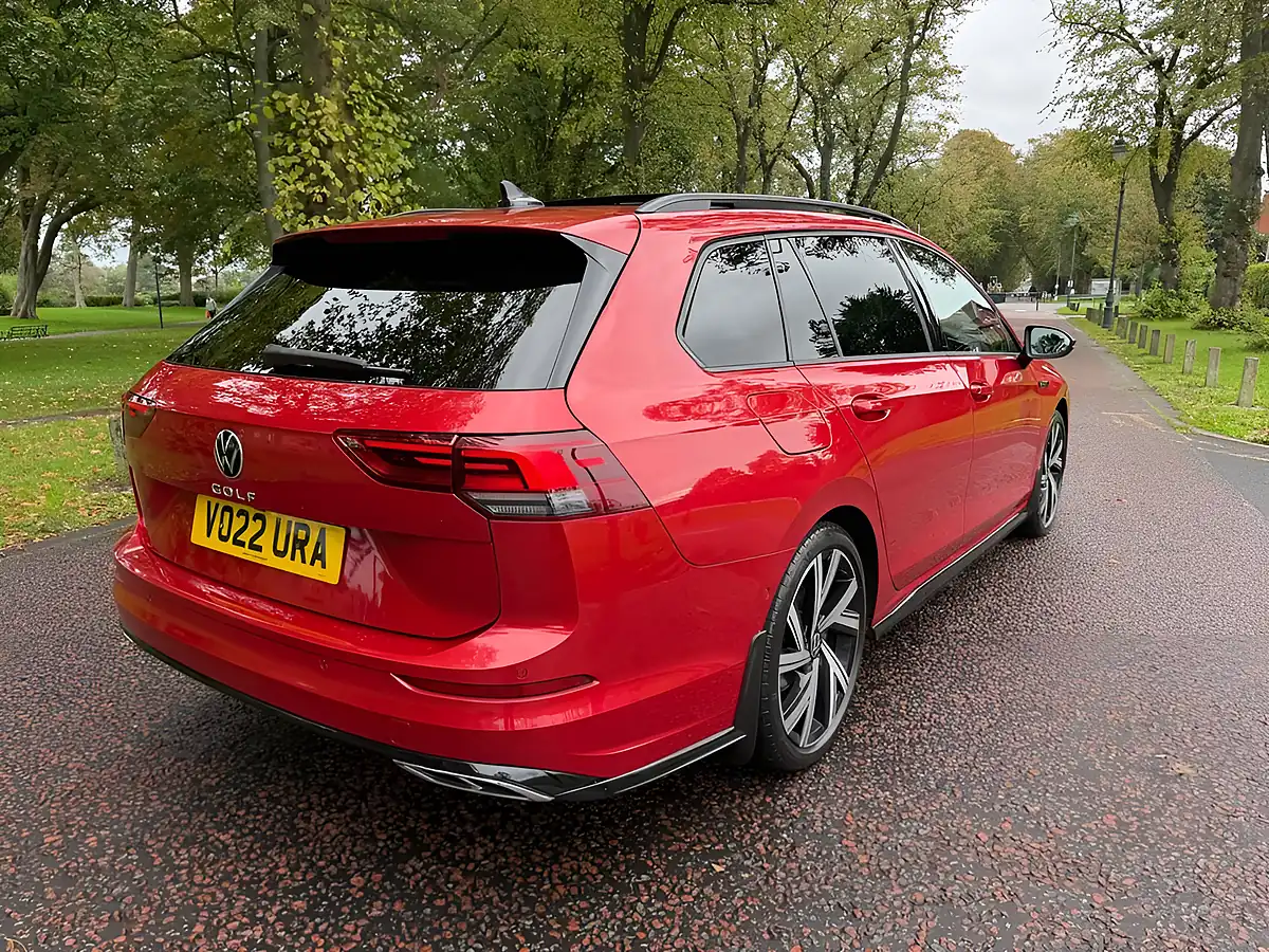 Used 2022 Volkswagen Golf R-Line Red - Interior and Exterior details 3