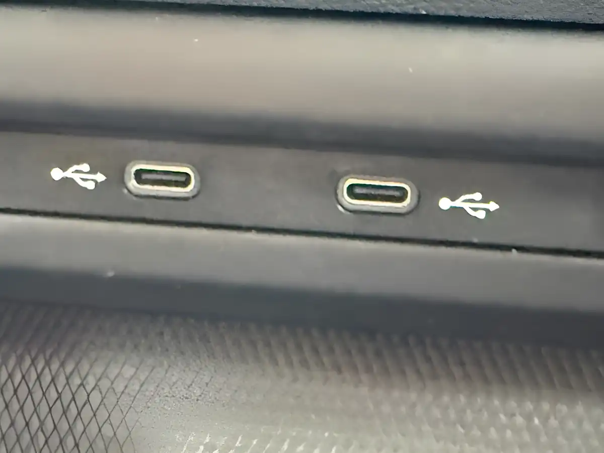 Used 2022 Volkswagen Golf R-Line White - Interior and Exterior details 14