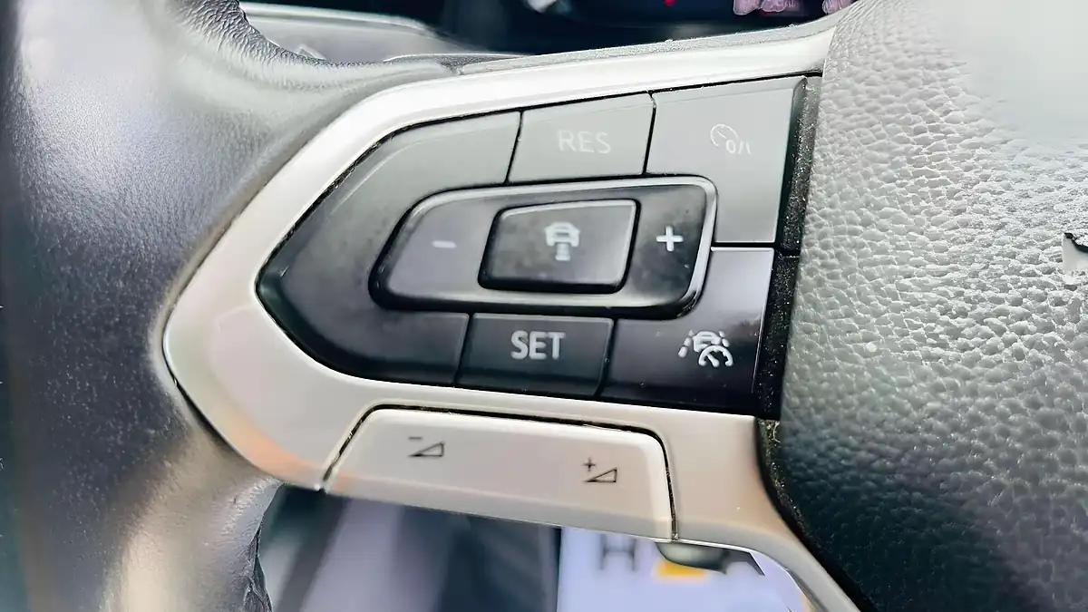 Used 2022 Volkswagen Golf Style Grey - Interior and Exterior details 12