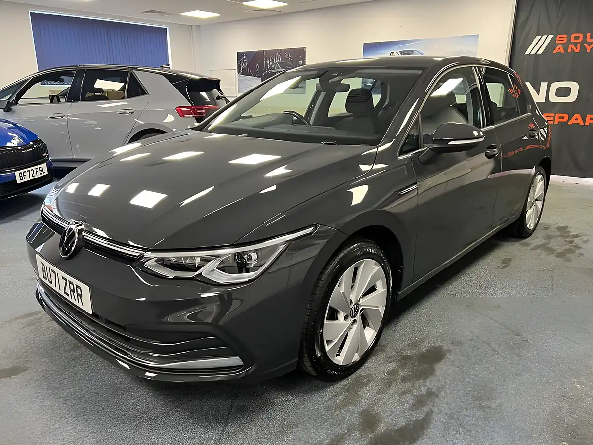 Used 2022 Volkswagen Golf Style Urano Grey - Interior and Exterior details 2