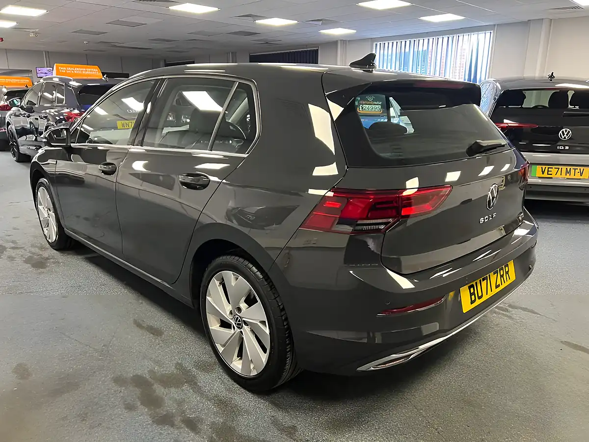 Used 2022 Volkswagen Golf Style Urano Grey - Interior and Exterior details 5