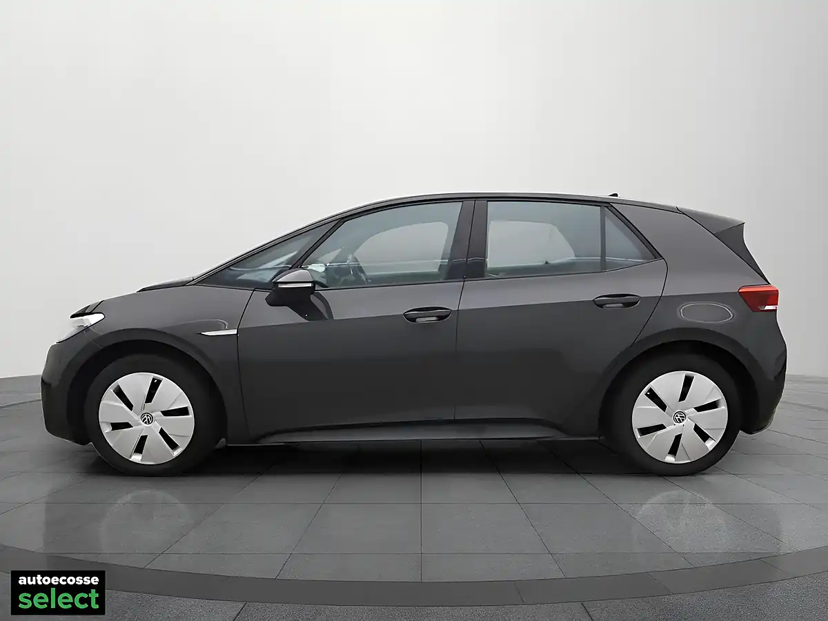 Used 2022 Volkswagen ID.3 Life Grey - Interior and Exterior details 4