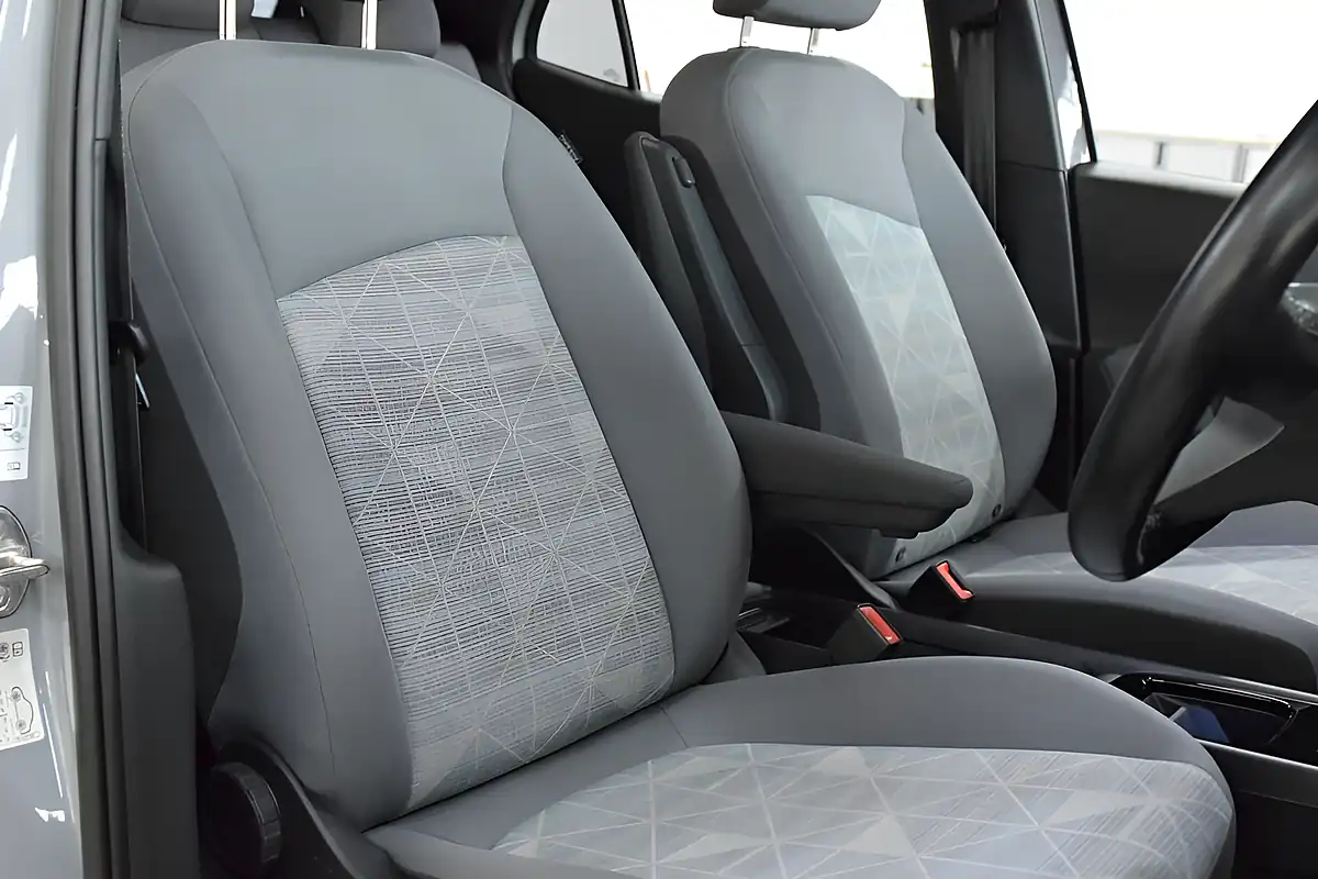 Used 2022 Volkswagen Id.3 Life Moonstone Grey - Interior and Exterior details 13