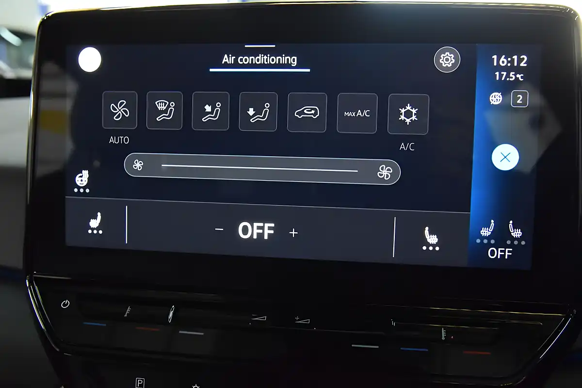Used 2022 Volkswagen Id.3 Life Moonstone Grey - Interior and Exterior details 19