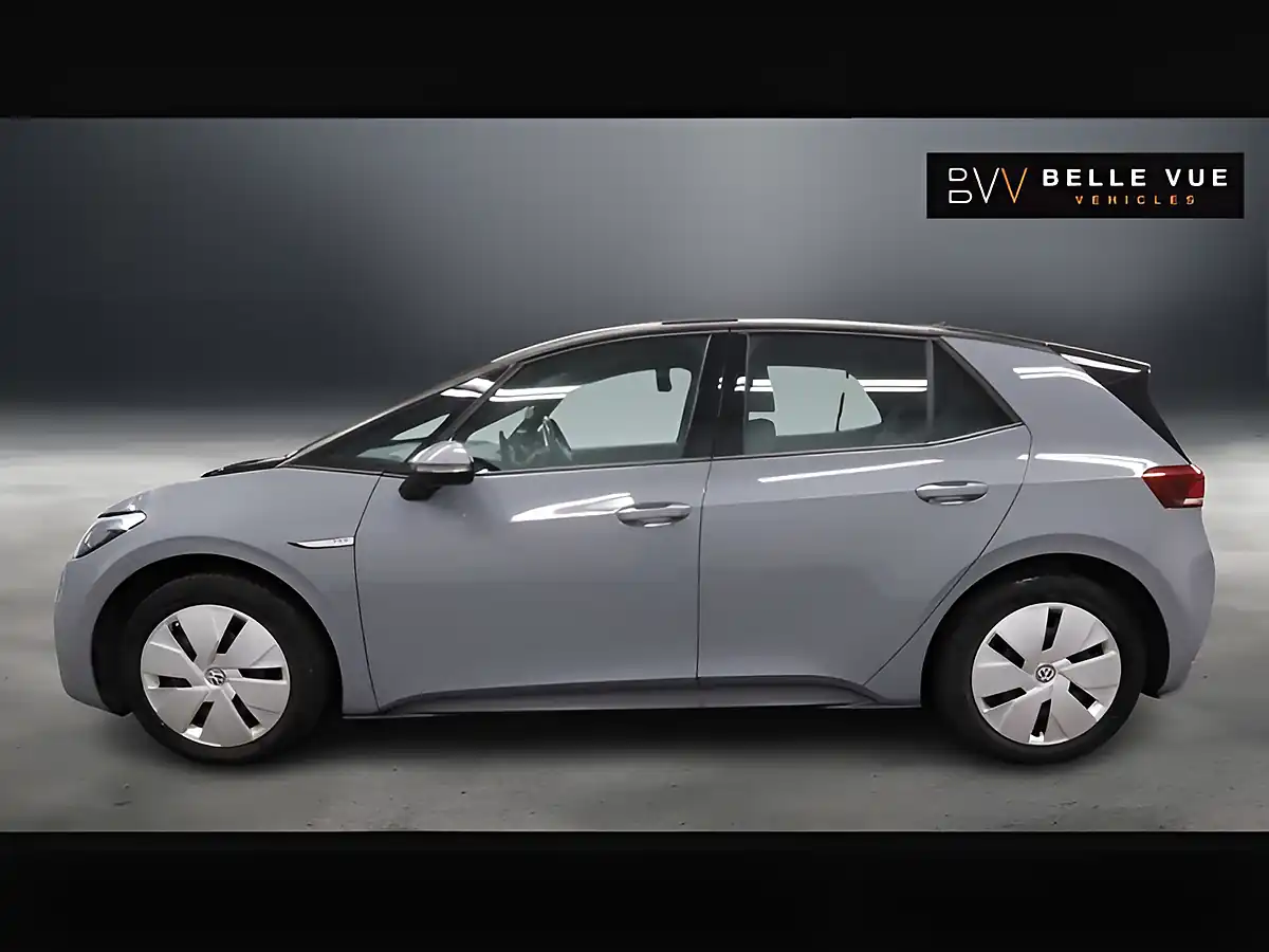 Used 2022 Volkswagen ID.3 Life Moonstone Grey With Black Roof - Interior and Exterior details 7