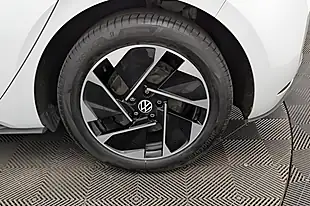 Used 2022 Volkswagen Id.3 Life White - Interior and Exterior details 20