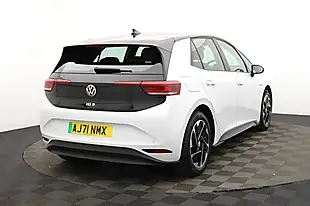 Used 2022 Volkswagen Id.3 Life White - Interior and Exterior details 4