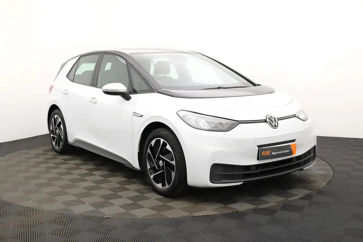 Used 2022 Volkswagen Id.3 Life White - Interior and Exterior details 9