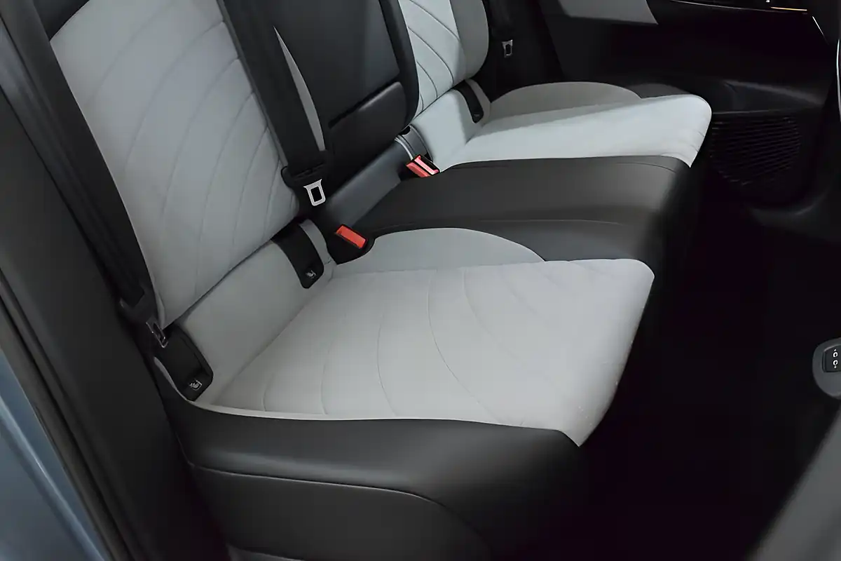 Used 2022 Volkswagen Id.3 Pro Performance Blue - Interior and Exterior details 11