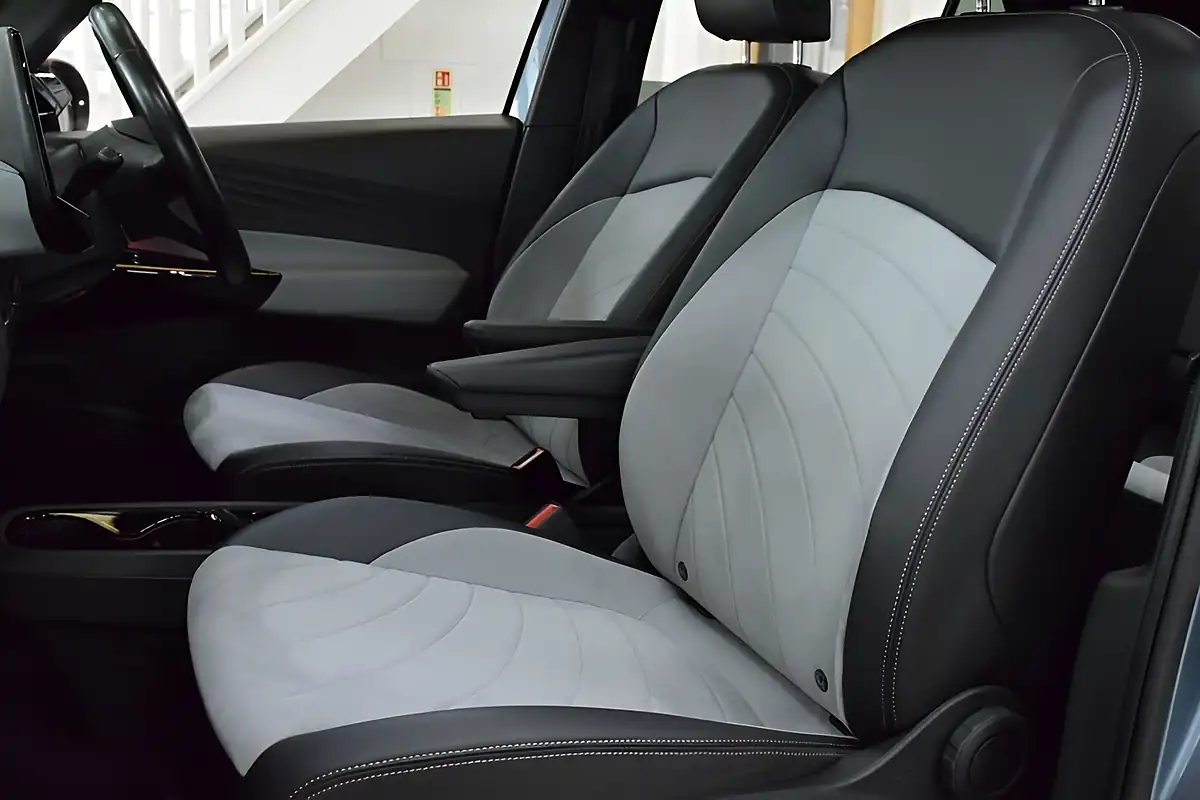 Used 2022 Volkswagen Id.3 Pro Performance Blue - Interior and Exterior details 15