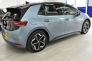 Used 2022 Volkswagen Id.3 Pro Performance Blue - Interior and Exterior details 5