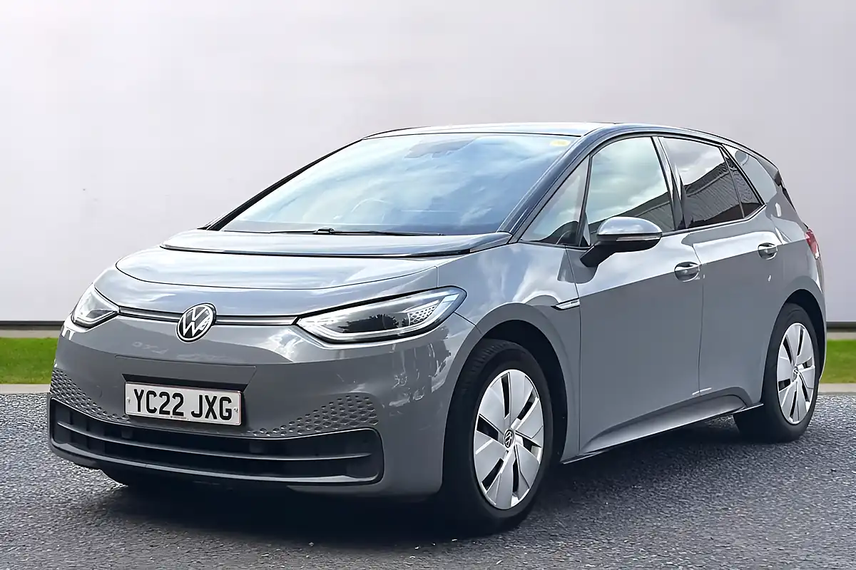 Used 2022 Volkswagen ID.3 Pro Performance Family Grey - Interior and Exterior details 3