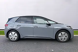 Used 2022 Volkswagen ID.3 Pro Performance Family Grey - Interior and Exterior details 8