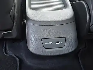 Used 2022 Volkswagen ID.3 Pro Performance Family Moonstone Grey - Interior and Exterior details 13