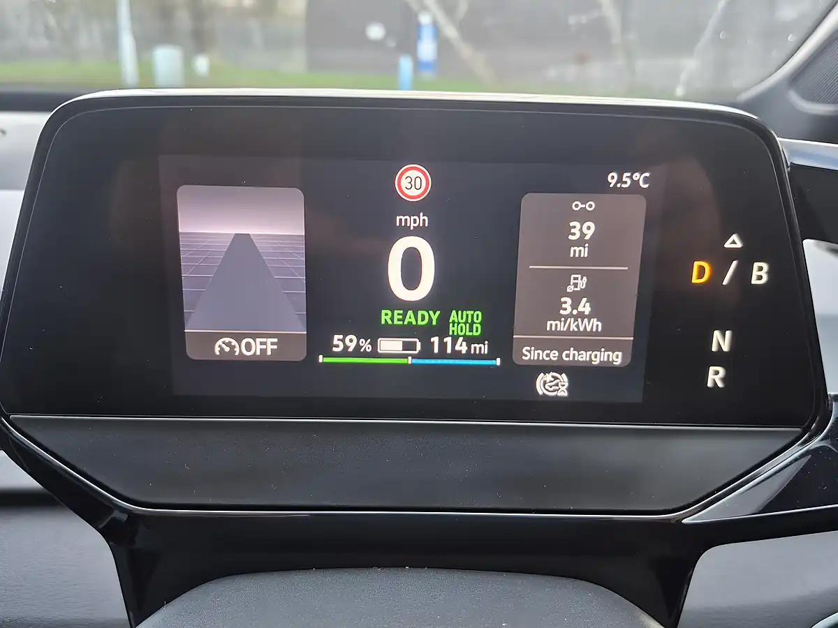 Used 2022 Volkswagen ID.3 Pro Performance Family Moonstone Grey - Interior and Exterior details 17