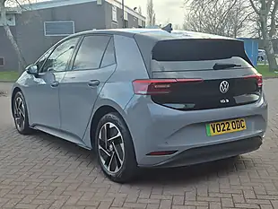 Used 2022 Volkswagen ID.3 Pro Performance Family Moonstone Grey - Interior and Exterior details 6
